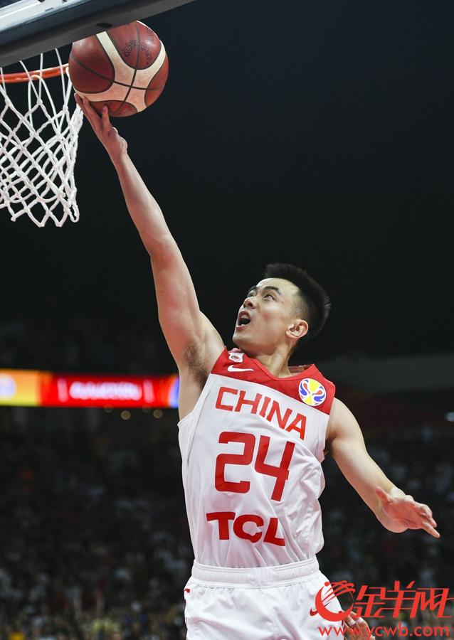 中国队险胜英格兰队，王皓刷新纪录