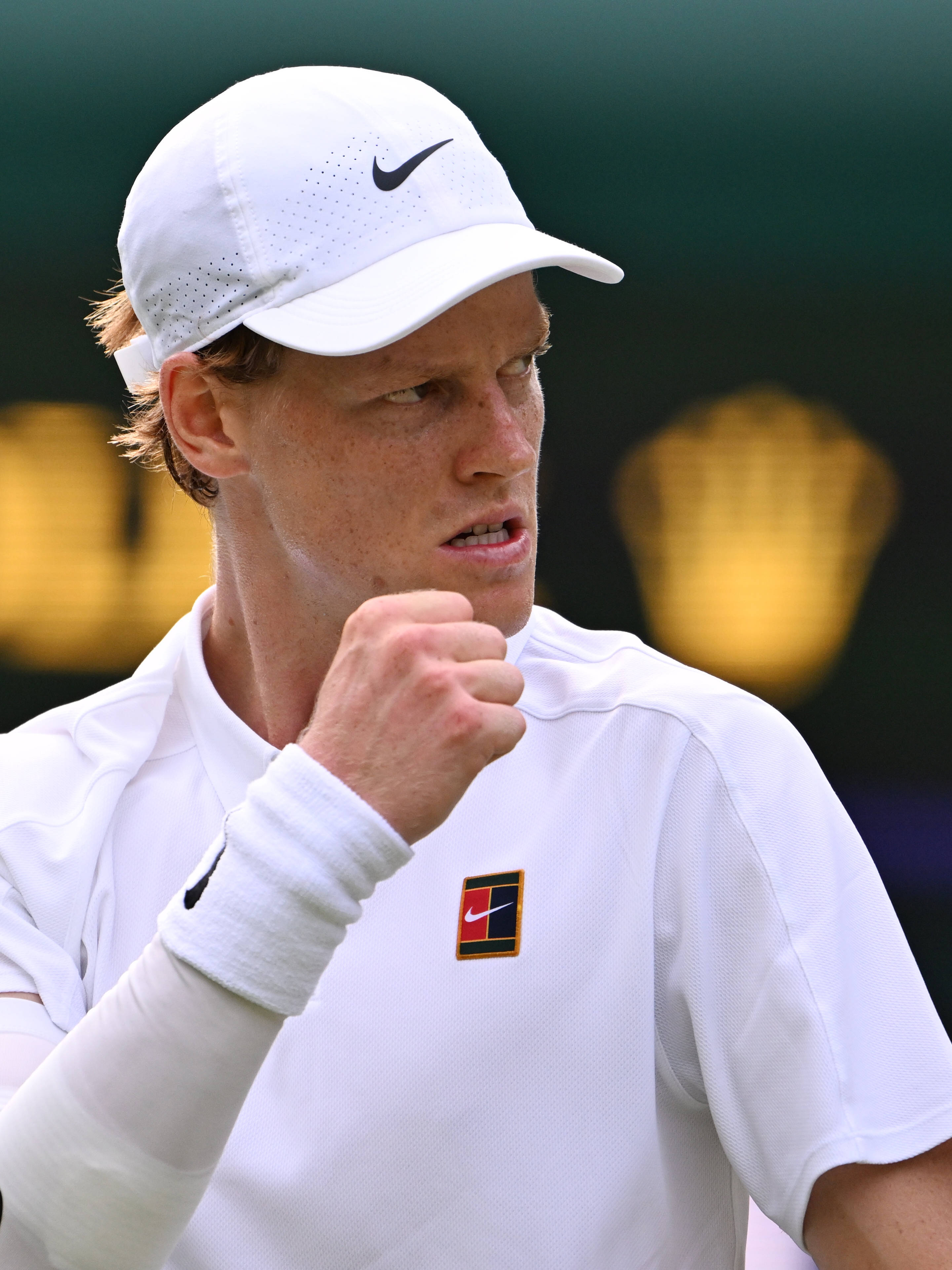 温网险胜ATP总决赛，辛纳点燃赛场