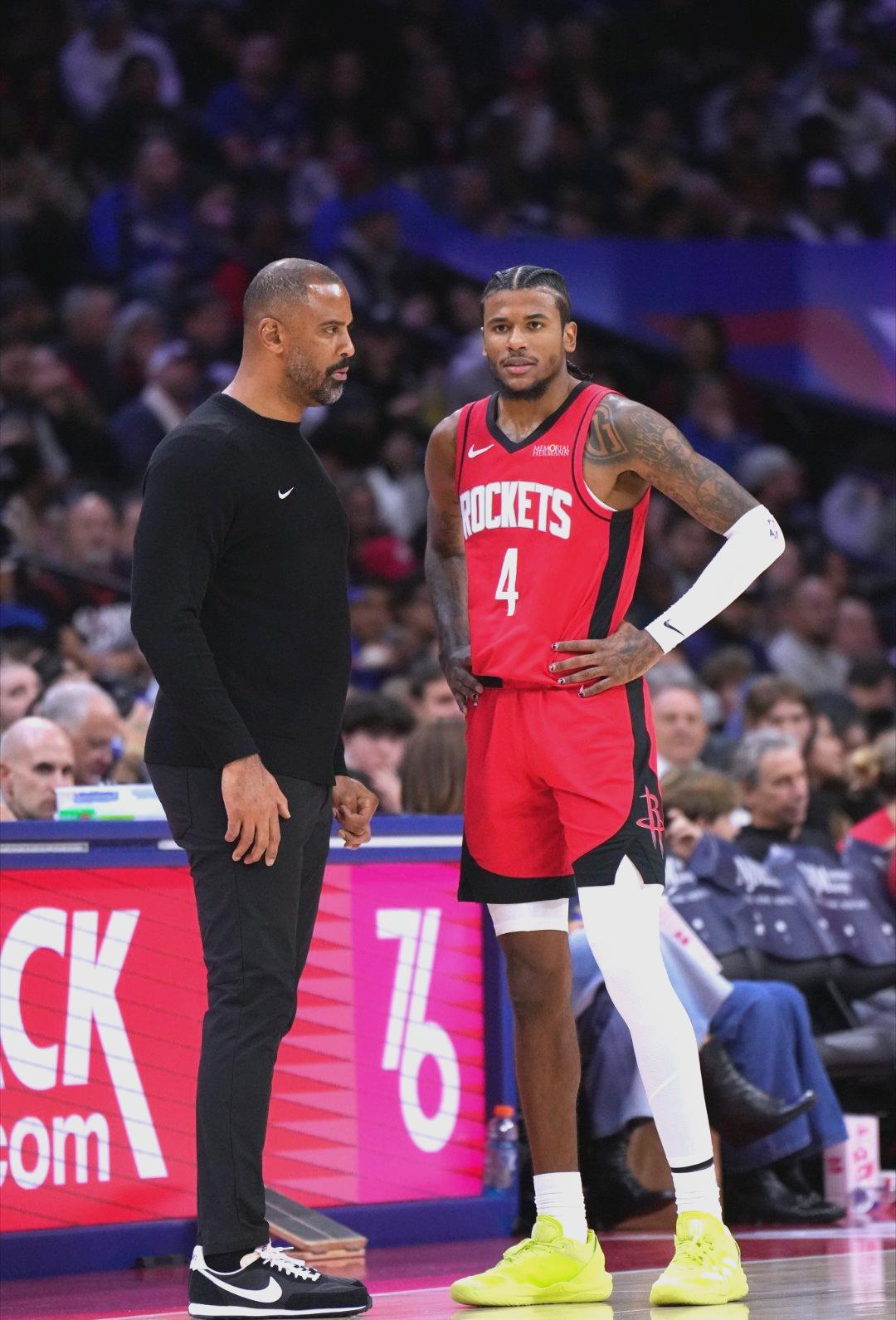 火箭队公布阵容变动，备战季后赛