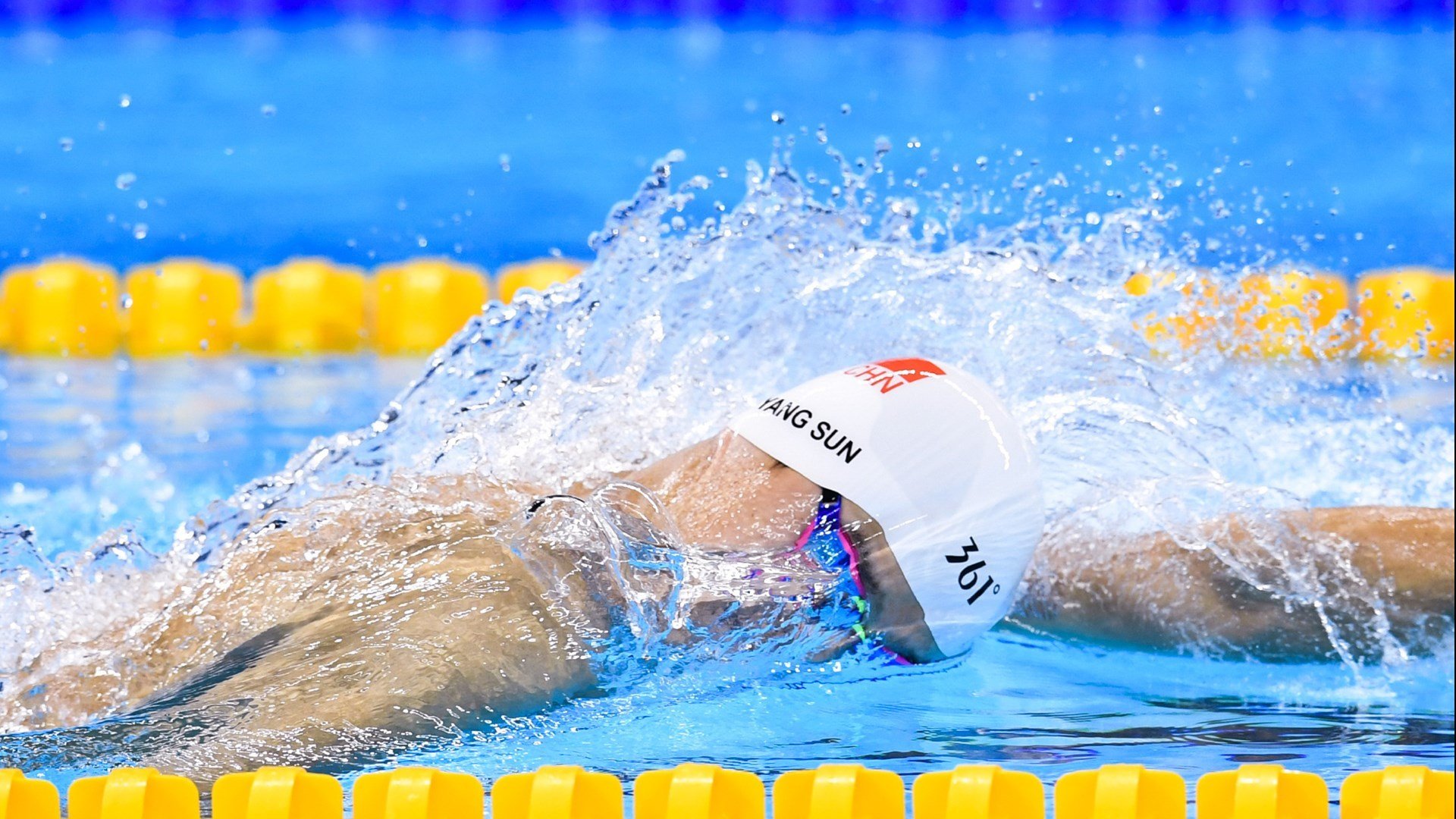 凤凰涅槃，当贝恩惊艳四座遇见太阳全面压制黄蜂—一场篮球美学的终极独白